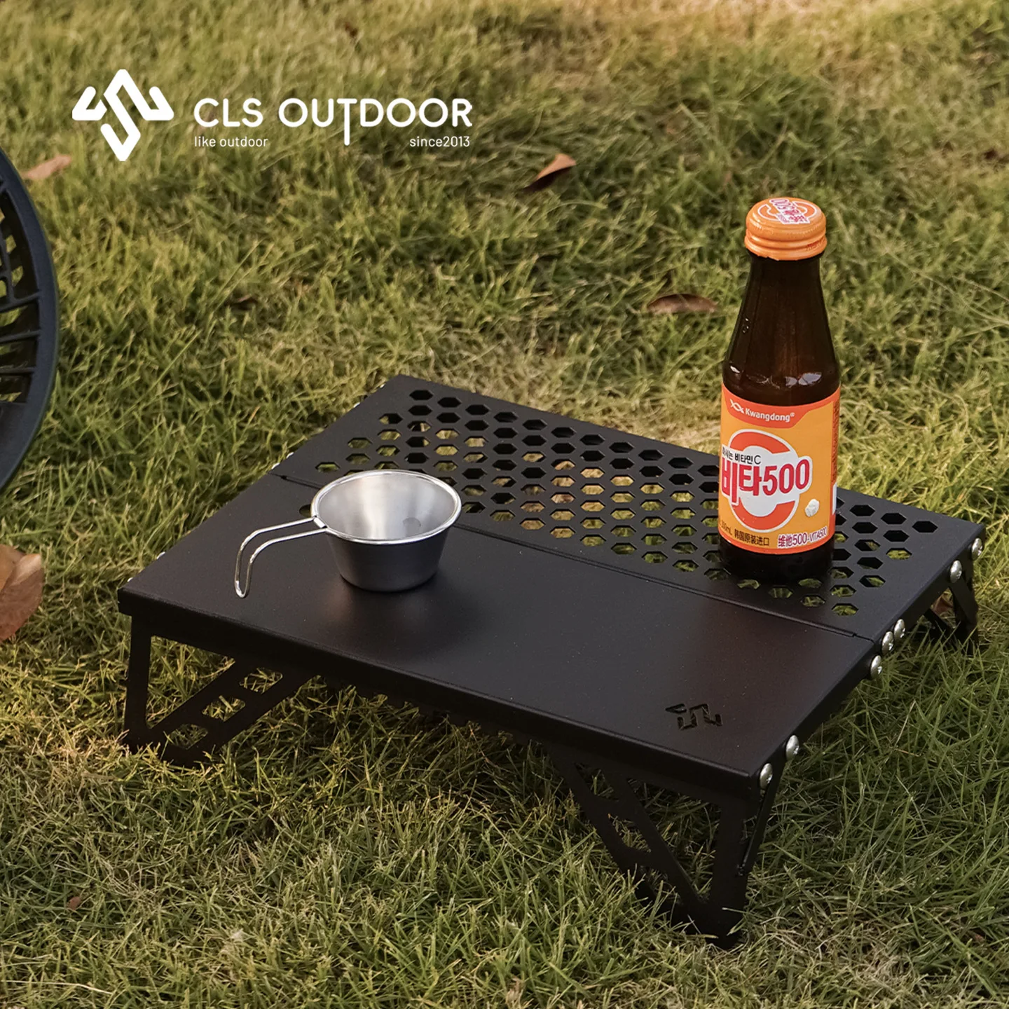 Table pliante d'extérieur CLS  - Outdoor Furniture Usa avis et prix
